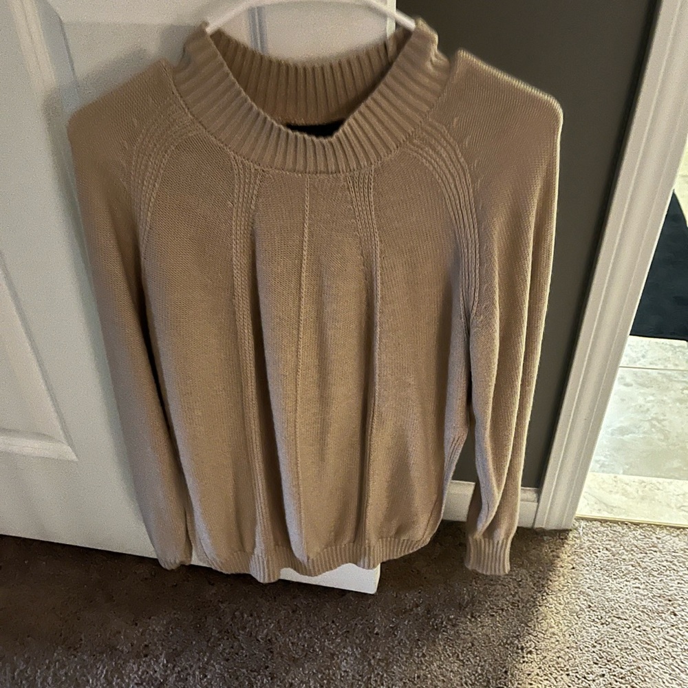 Maternity sweater